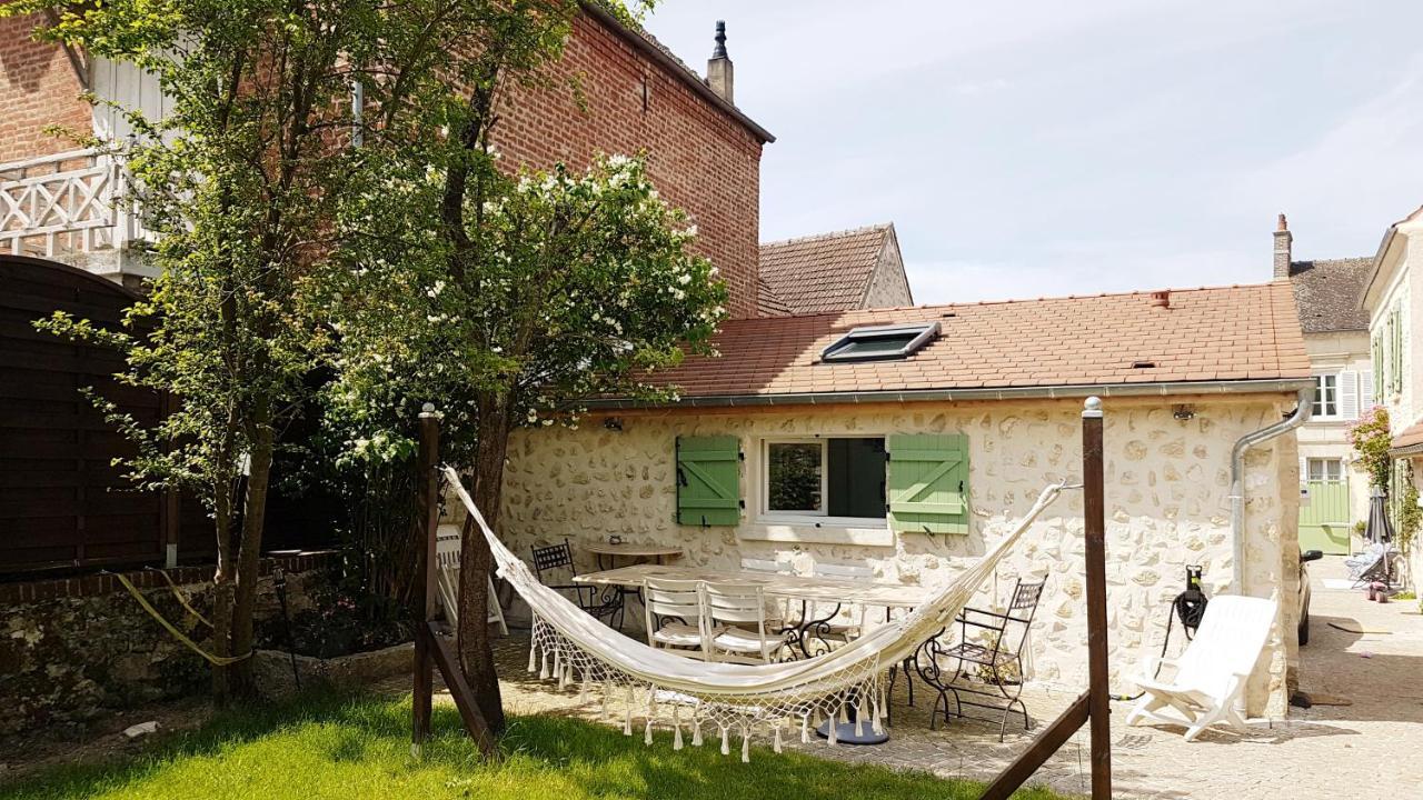 Wisteria Cottage Fleurines Ngoại thất bức ảnh
